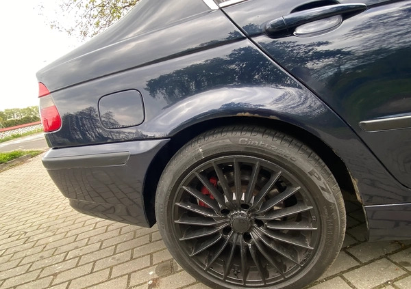 BMW Seria 3 cena 11500 przebieg: 381000, rok produkcji 2003 z Toruń małe 191